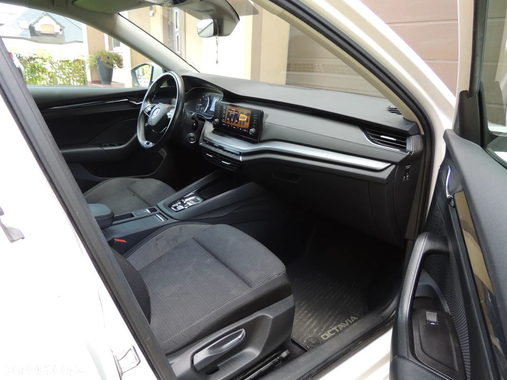 Skoda Octavia 1.5 TSI e-Tec Ambition DSG - 17