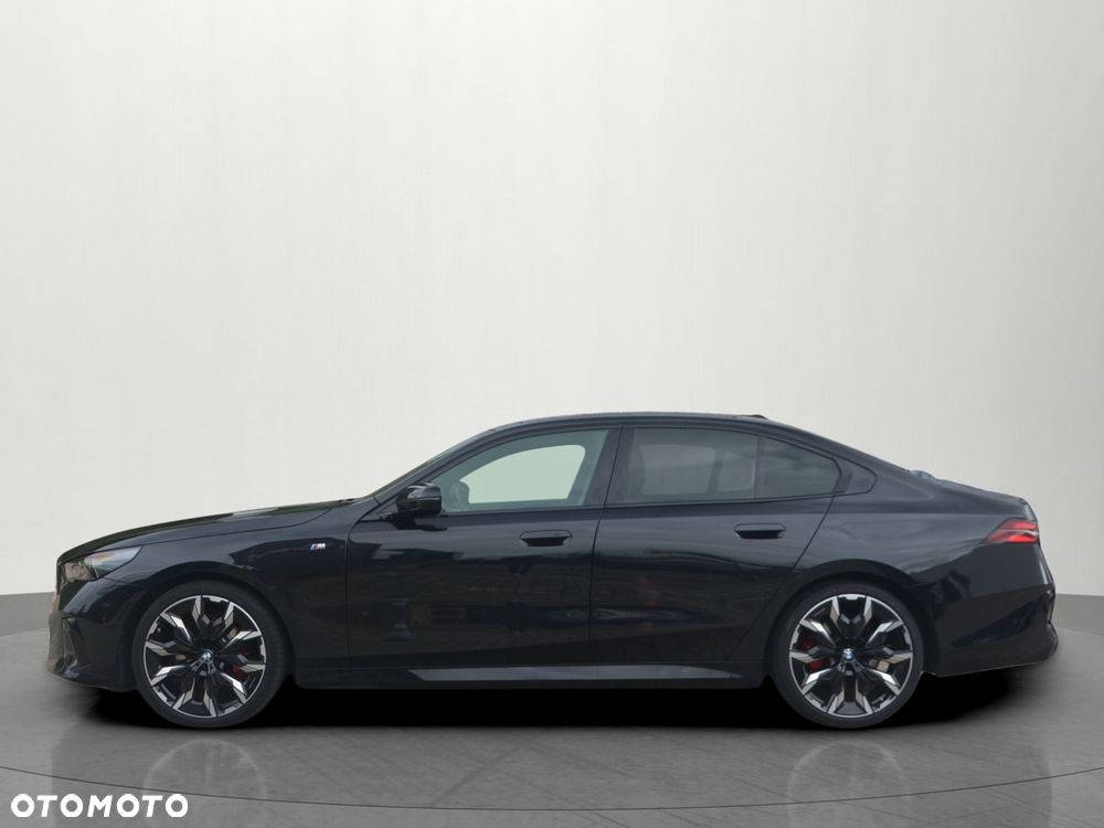 BMW Seria 5 520d xDrive mHEV M Sport - 4