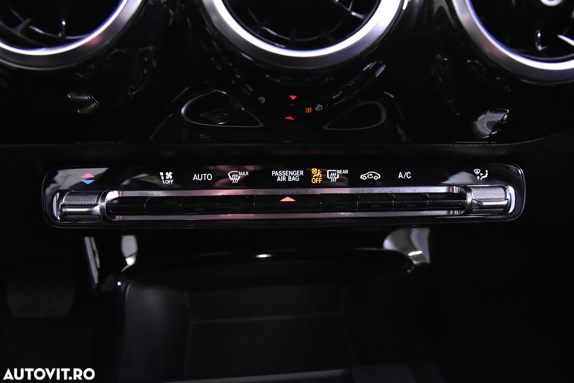 Mercedes-Benz A 200 d 4Matic 8G-DCT - 18