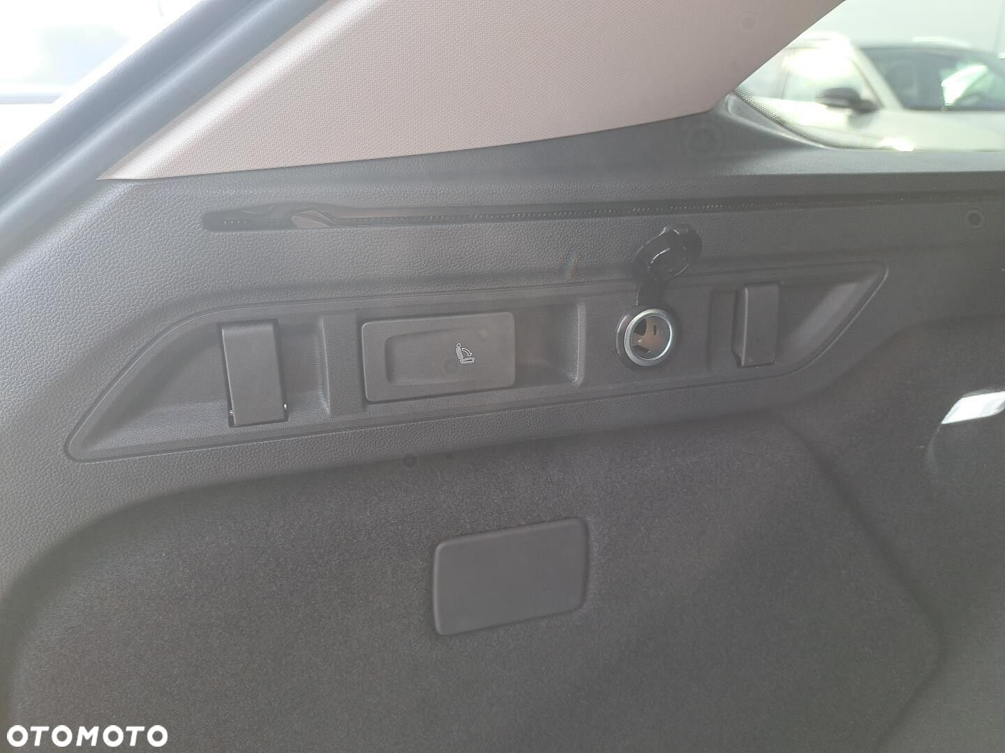 Volkswagen Passat - 28
