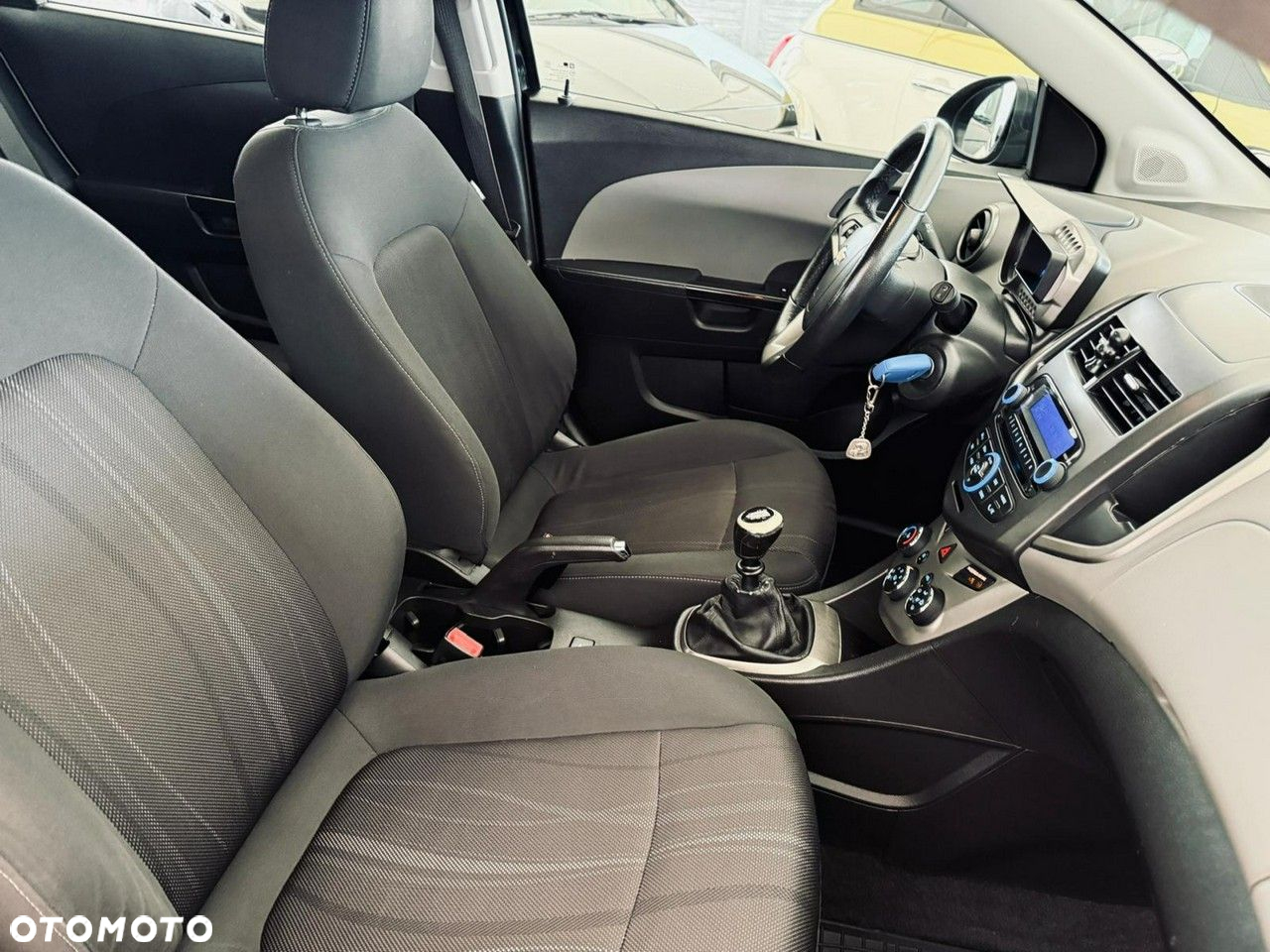Chevrolet Aveo - 27