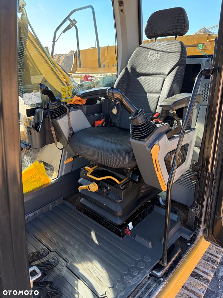 Caterpillar 320 GC - 15