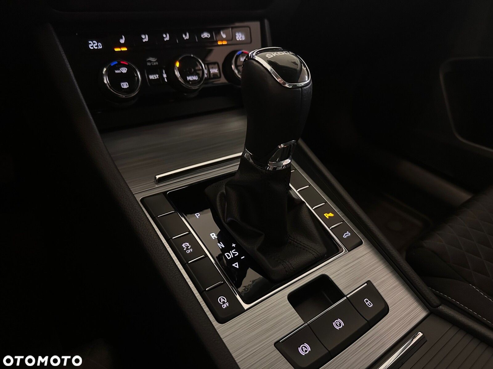 Skoda Superb 2.0 TDI SCR Ambition DSG - 30