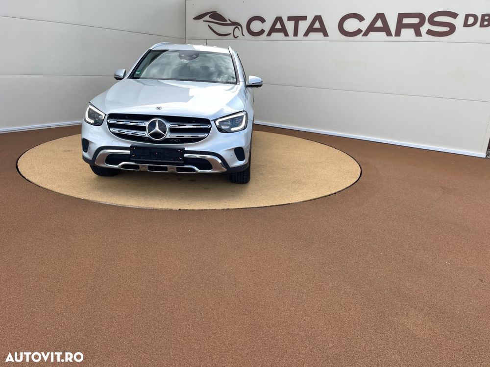 Mercedes-Benz GLC 300 d 4MATIC 9G-TRONIC - 2