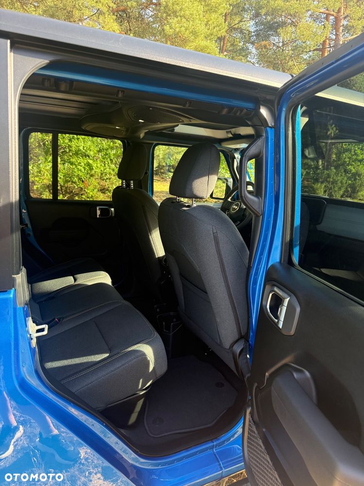 Jeep Gladiator - 10