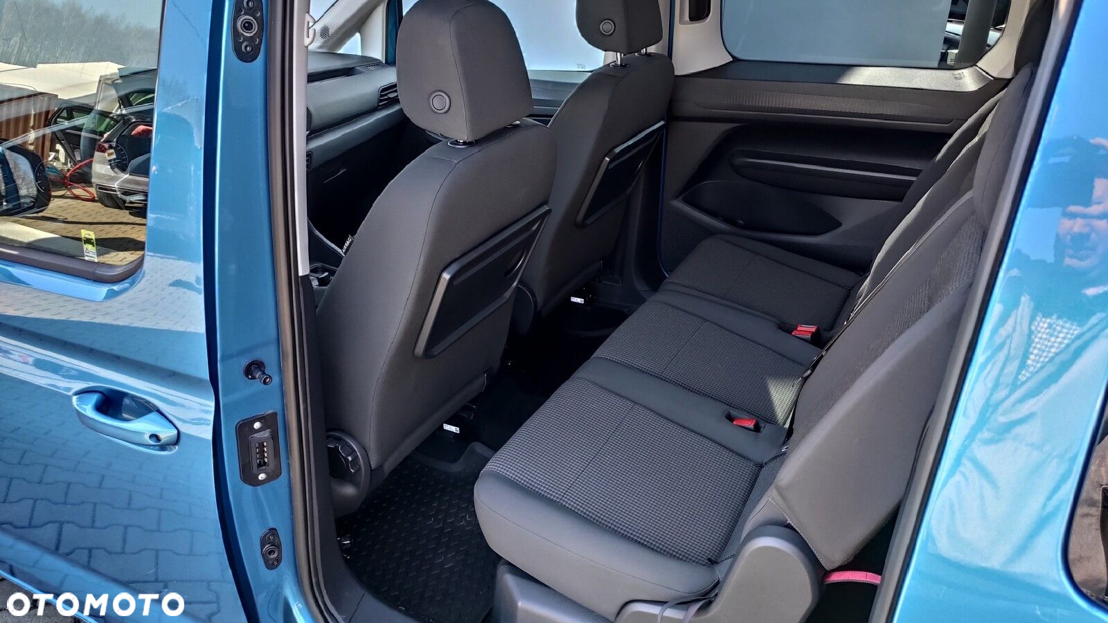 Volkswagen Caddy - 10