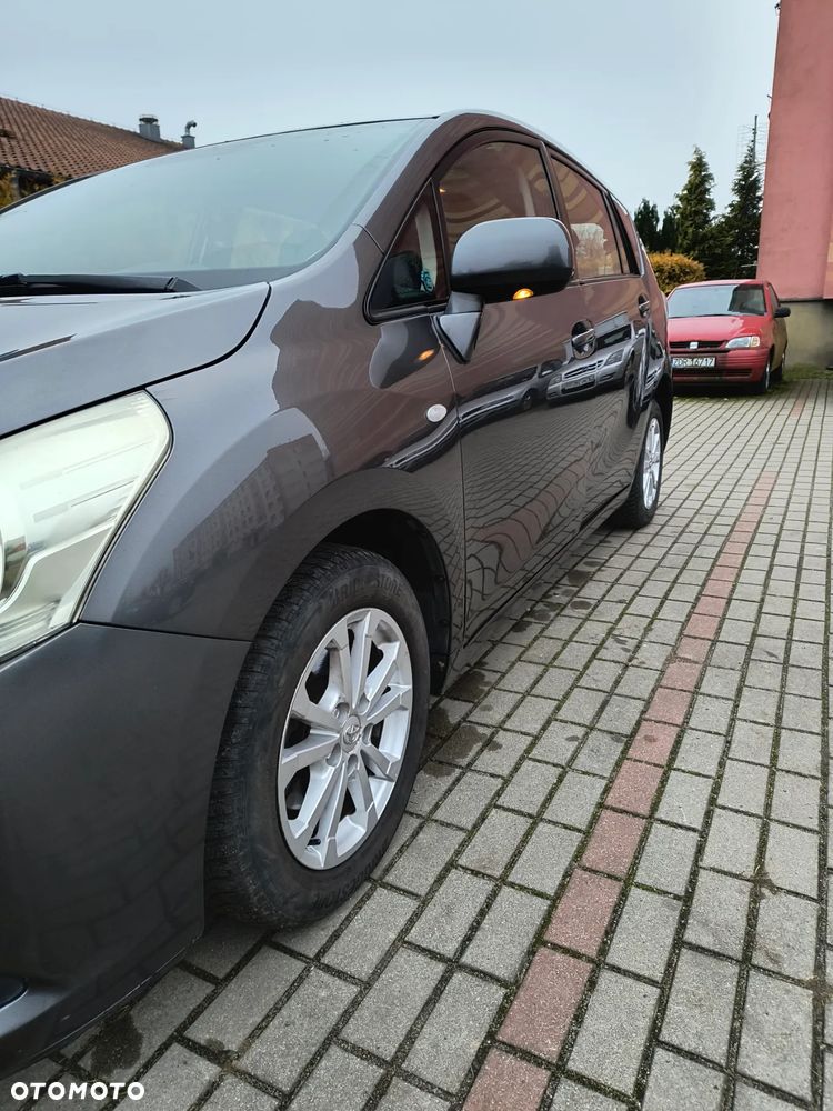 Toyota Verso 2.0 D-4D Luna 7os - 7