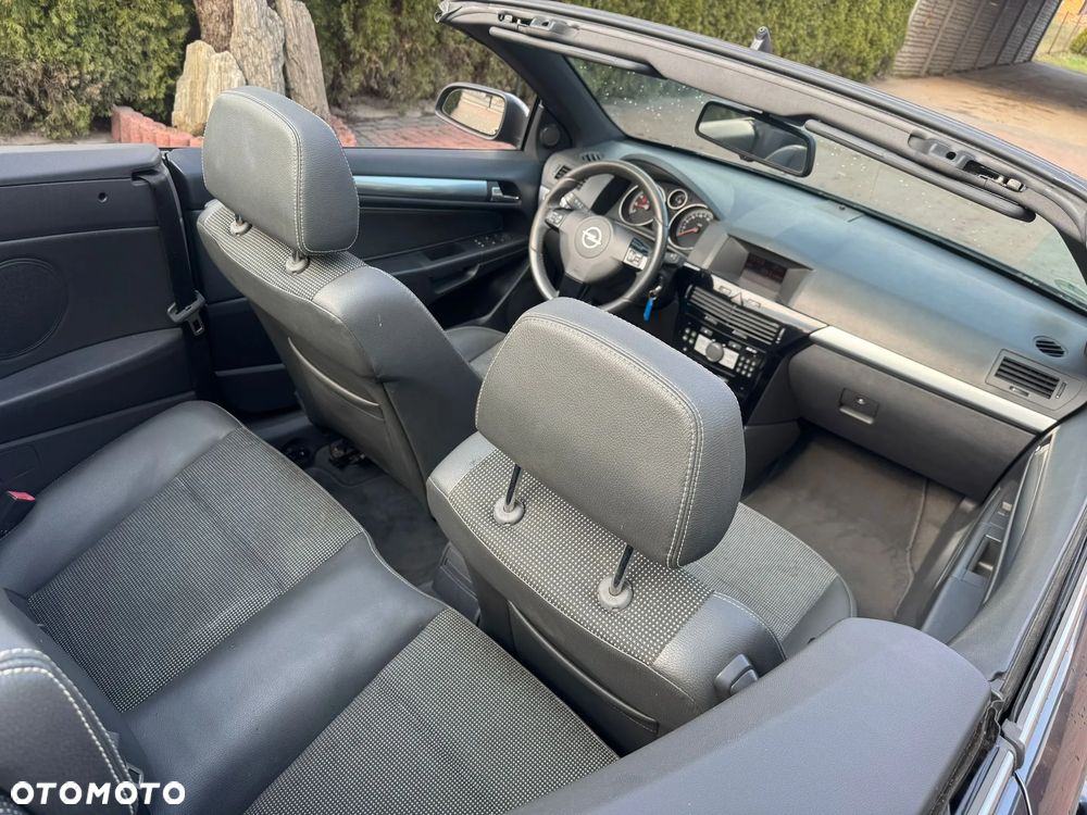 Opel Astra 1.6 Cosmo - 32