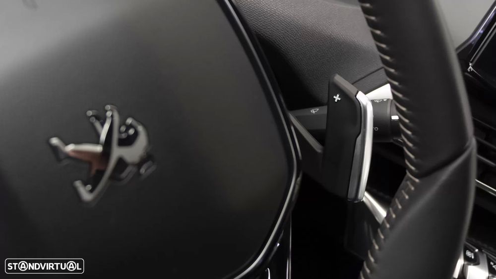 Peugeot 5008 1.2 PureTech Allure EAT8 - 28