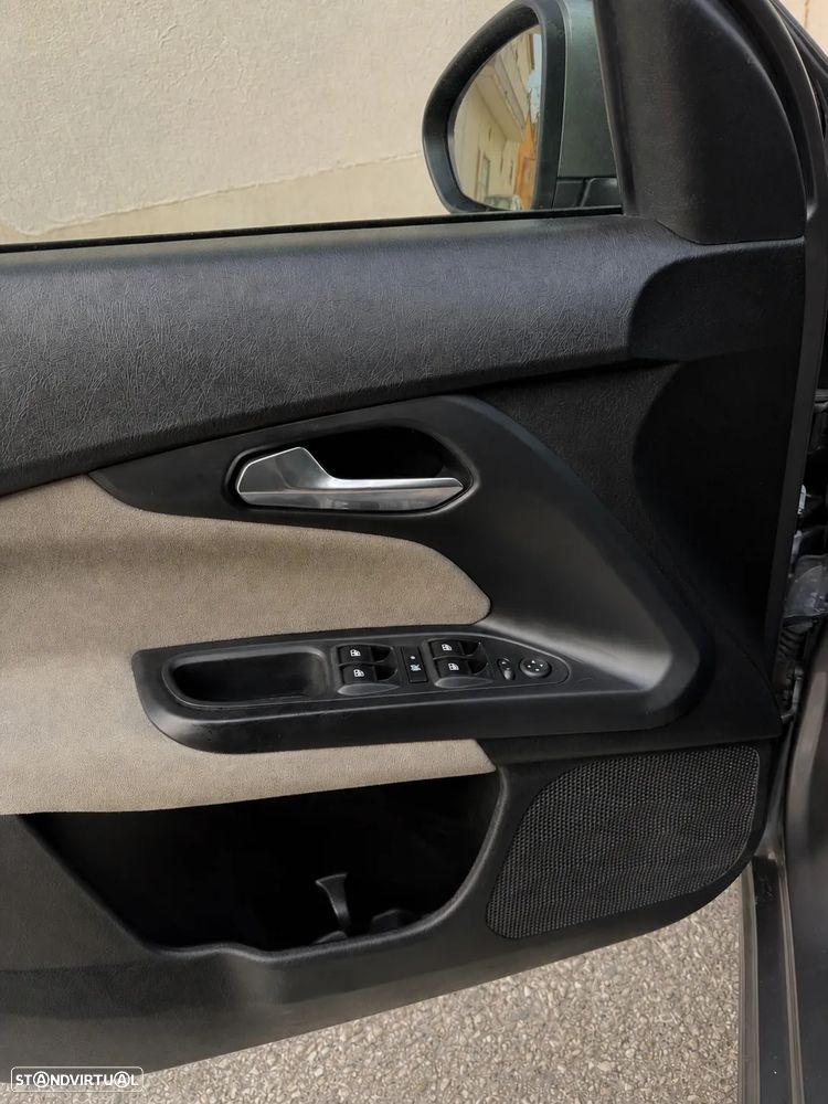 Fiat Tipo Station Wagon 1.3 M-Jet Lounge - 18