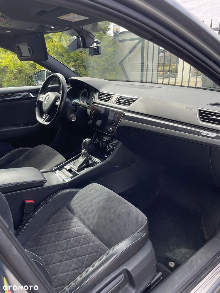 Skoda Superb 2.0 TSI Sportline DSG - 3