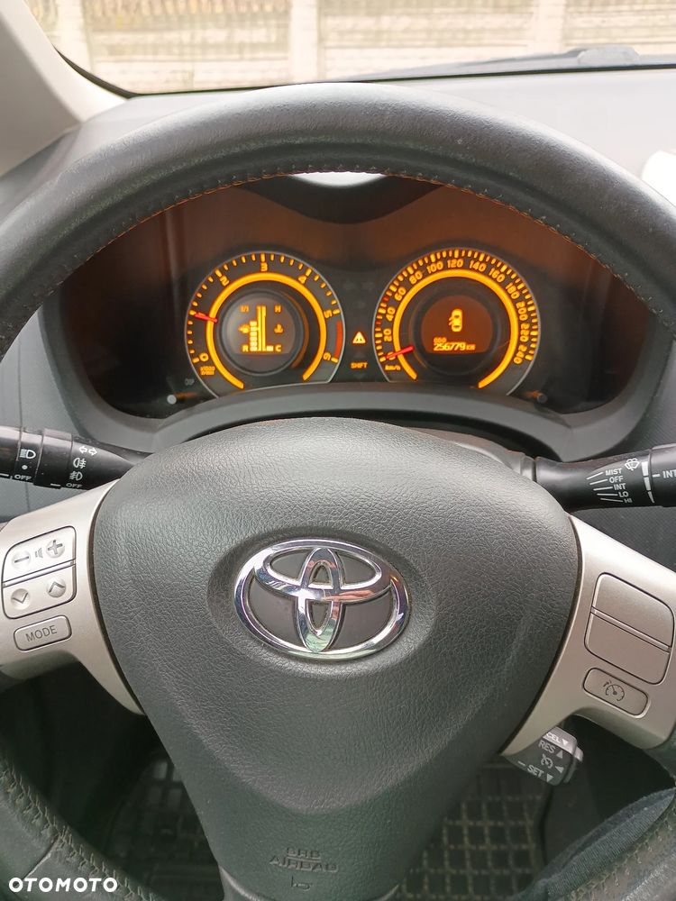 Opel Corsa 1.2 16V - 12