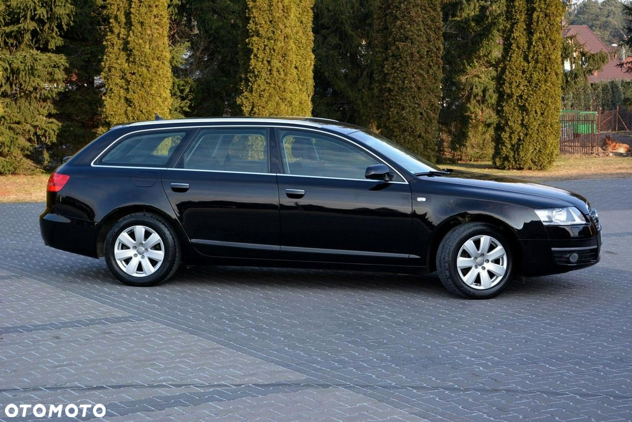 Audi A6 Avant 2.4 - 12