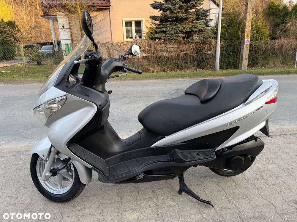 Suzuki Burgman - 25