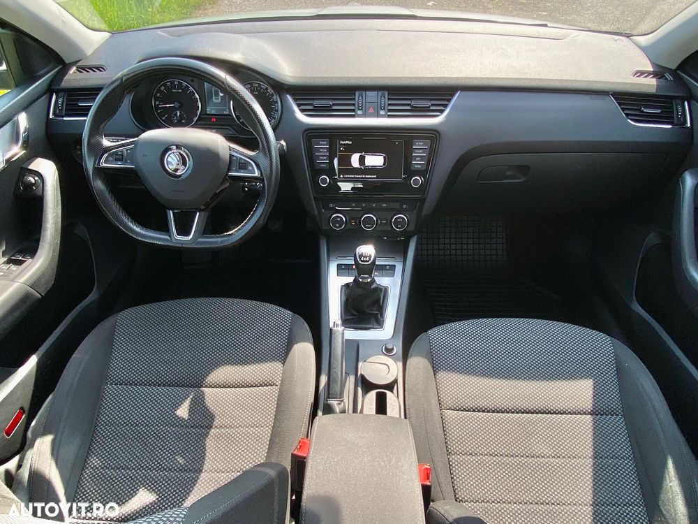 Skoda Octavia 1.6 TDI (Green tec) 4x4 Ambition - 4