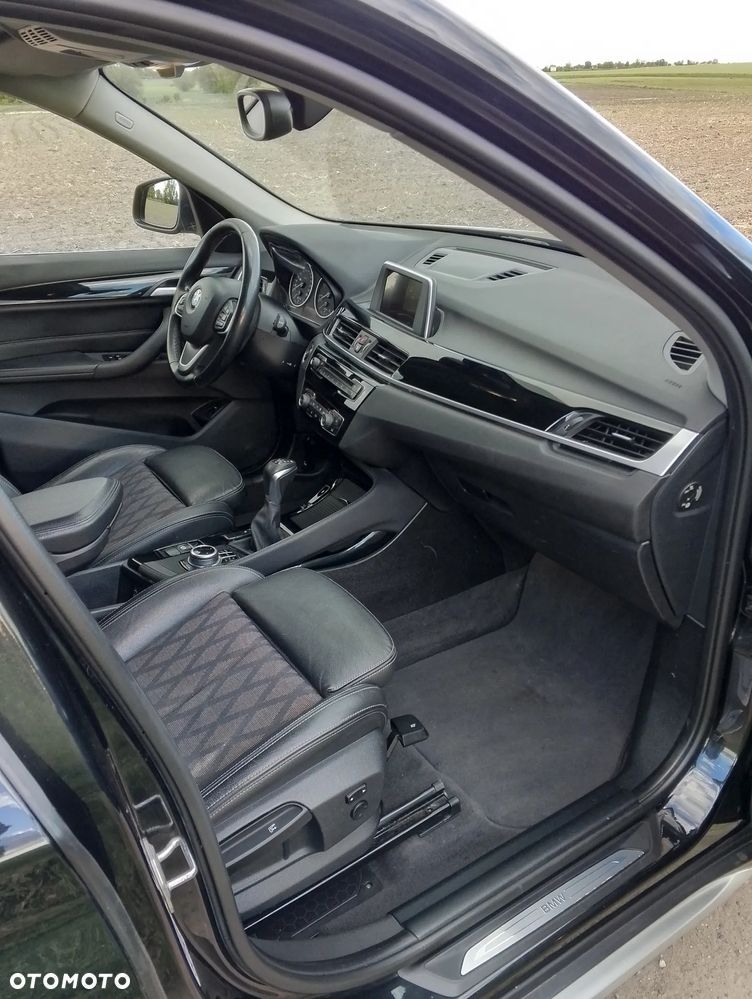 BMW X1 sDrive18d Sport Line - 15