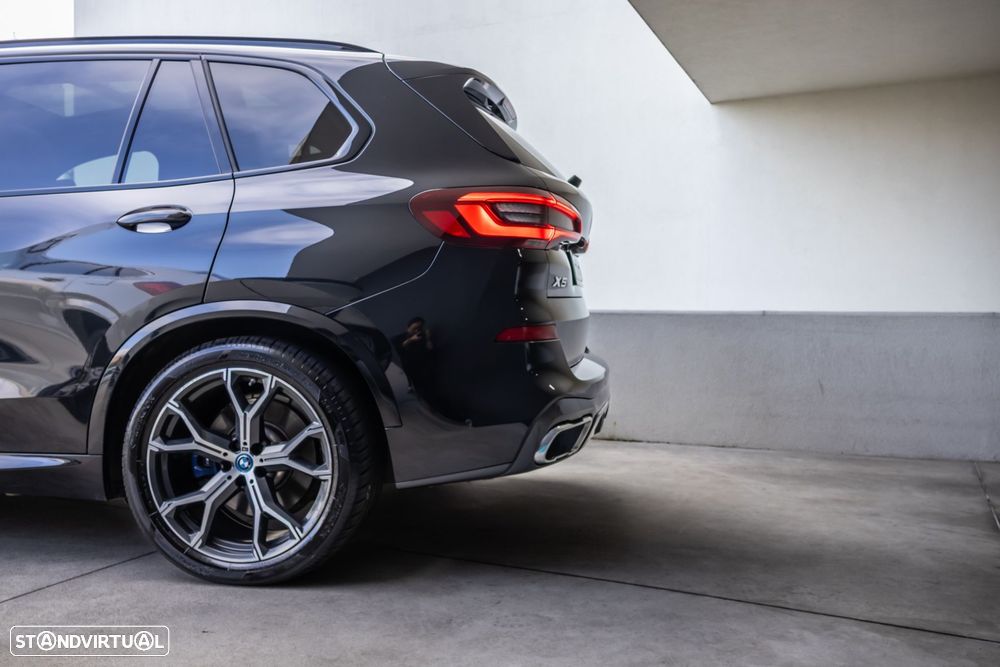 BMW X5 45 e xDrive Pack M - 12