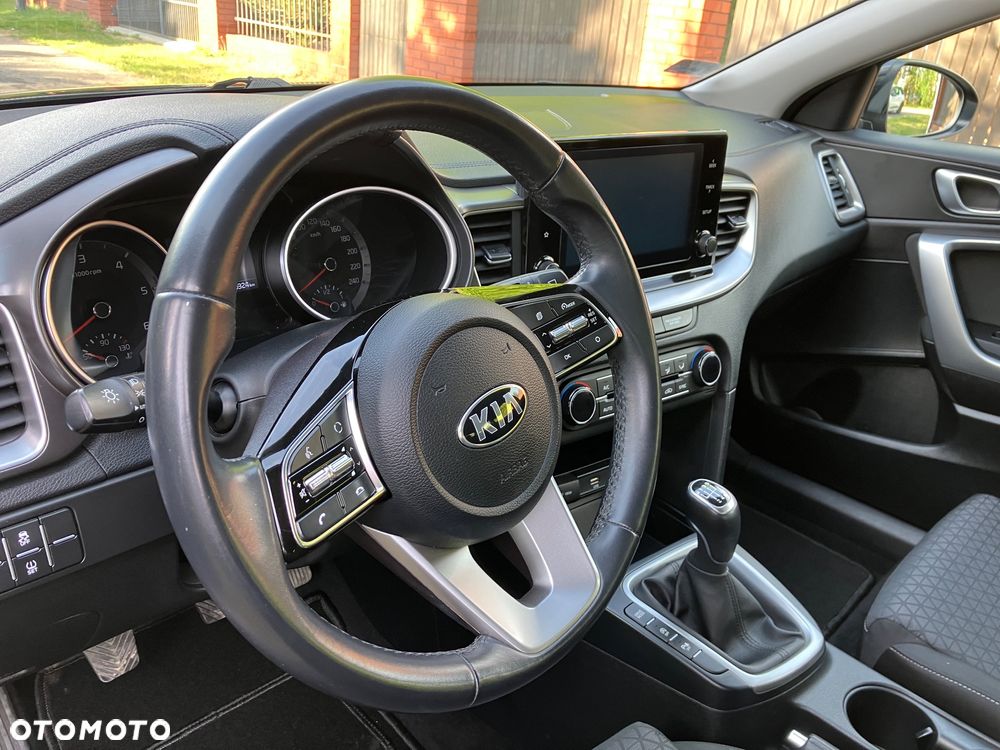 Kia Ceed 1.6 CRDi mHEV Business Line - 7