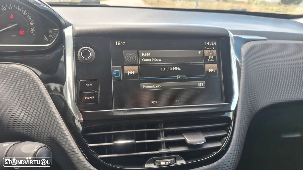 Peugeot 2008 1.2 PureTech Style - 7