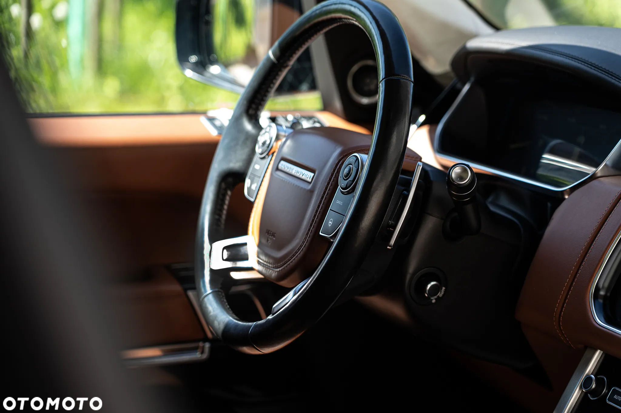 Land Rover Range Rover 4.4SD V8 AB Black - 36
