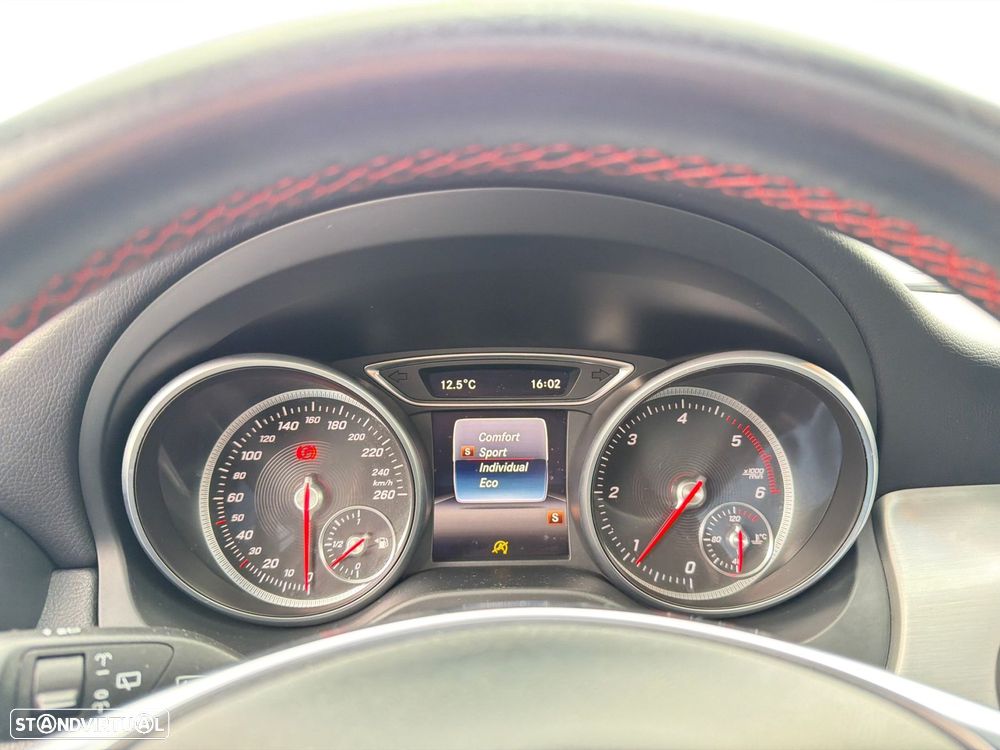 Mercedes-Benz CLA 180 d Shooting Brake AMG Line - 21