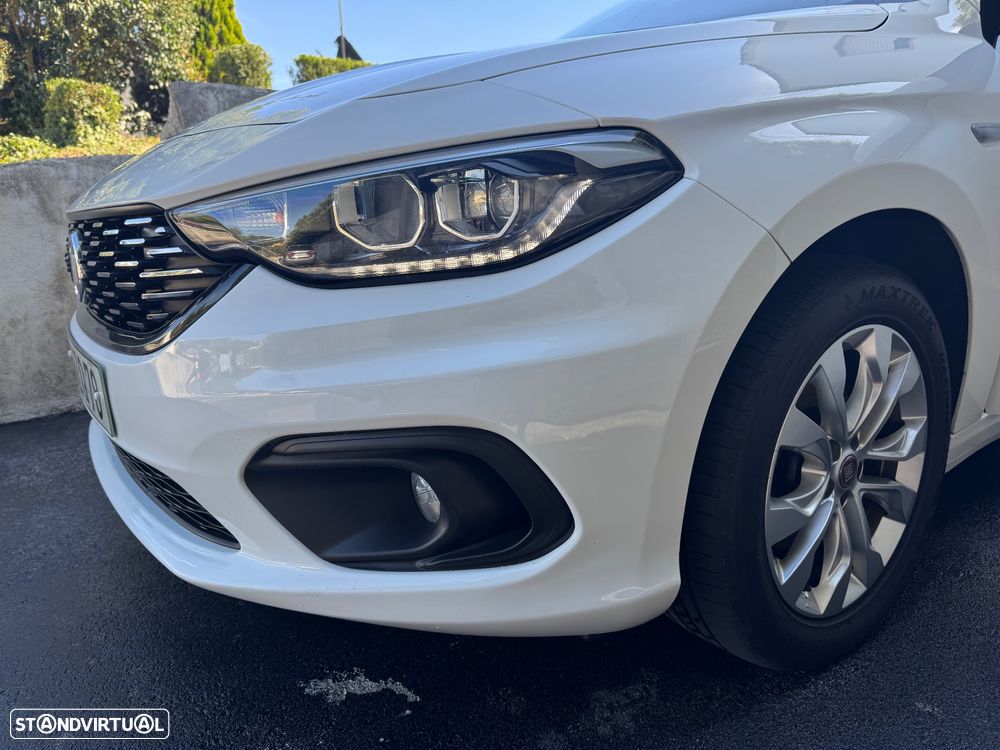 Fiat Tipo Station Wagon 1.3 M-Jet Easy - 27
