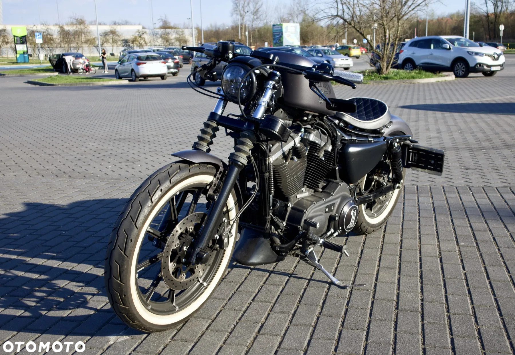 Harley-Davidson Sportster Iron 883 - 9