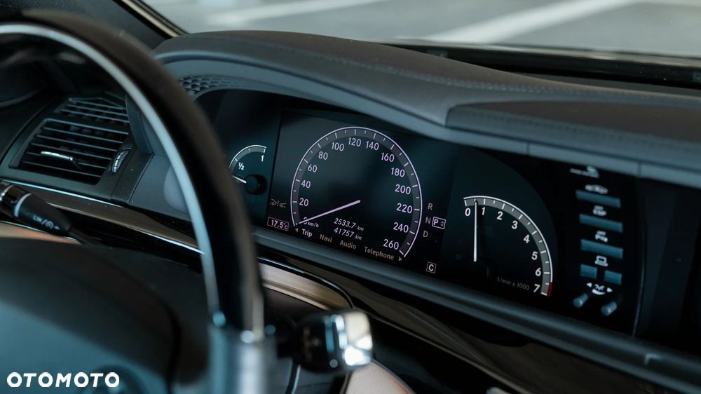 Mercedes-Benz Klasa S 500 4-Matic - 22