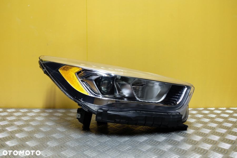 FORD ESCAPE 2017- REFLEKTOR LAMPA PRZÓD ZWYKŁA SOCZEWKOWA PRAWA USA - 1