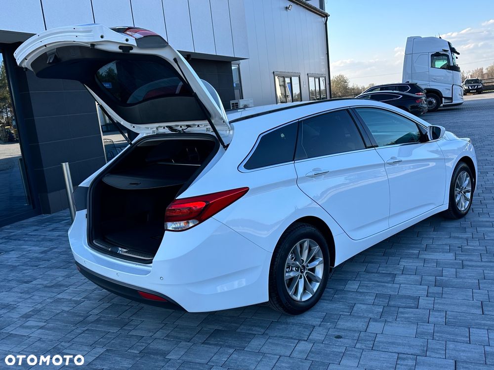 Hyundai i40 Kombi 1.7 CRDi Style - 31