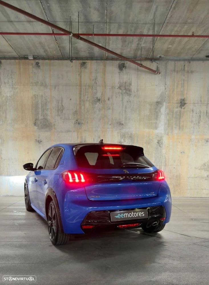 Peugeot 208 1.2 PureTech GT EAT8 - 8