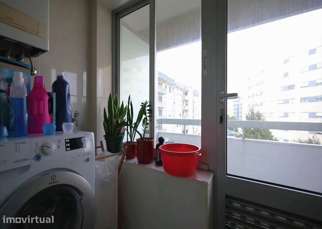Apartamento T2 em Rio Tinto com varanda - Grande imagem: 4/25