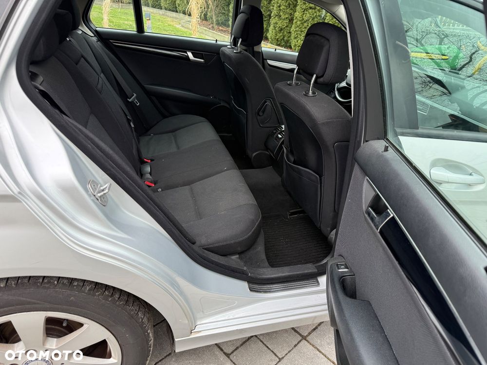 Mercedes-Benz Klasa C 200 CDI BlueEff Elegance - 12