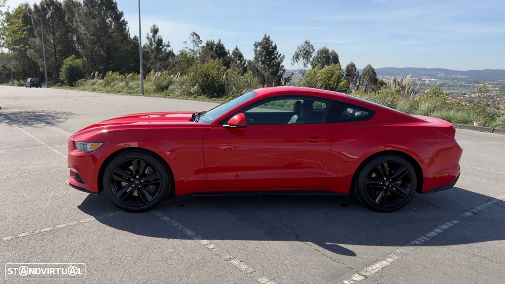 Ford Mustang 2.3 Eco Boost - 28