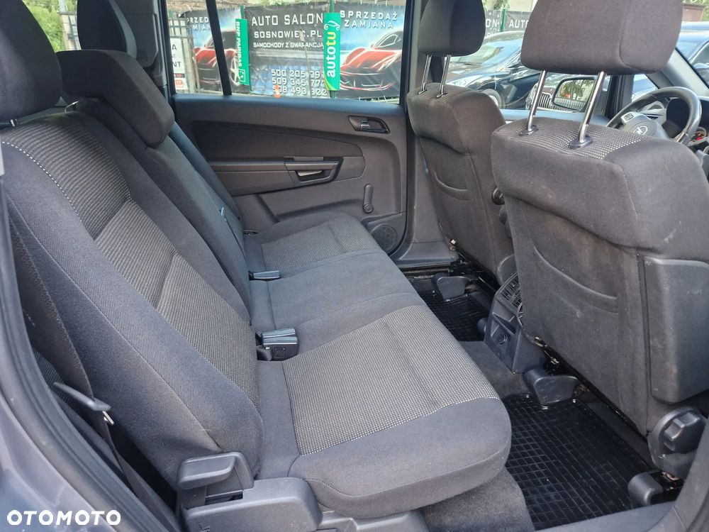 Opel Zafira 1.8 Cosmo - 29