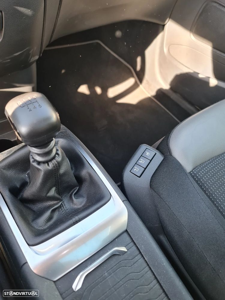Citroën Grand C4 Spacetourer PureTech 130 Stop&Start SHINE - 10