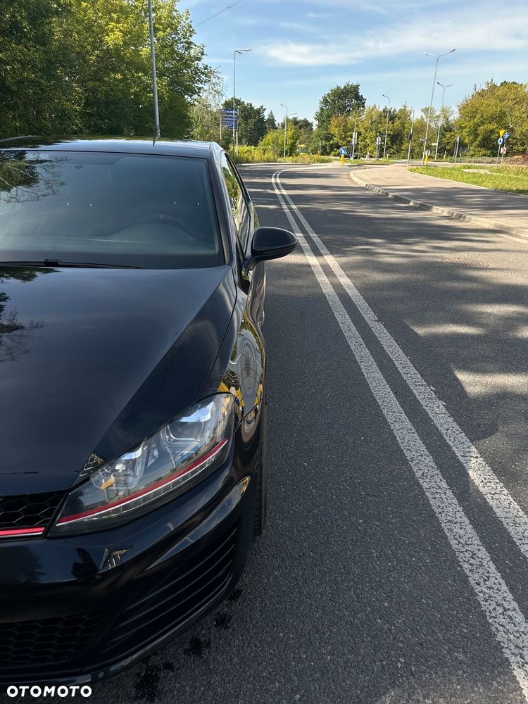 Volkswagen Golf 2.0 GTI - 14