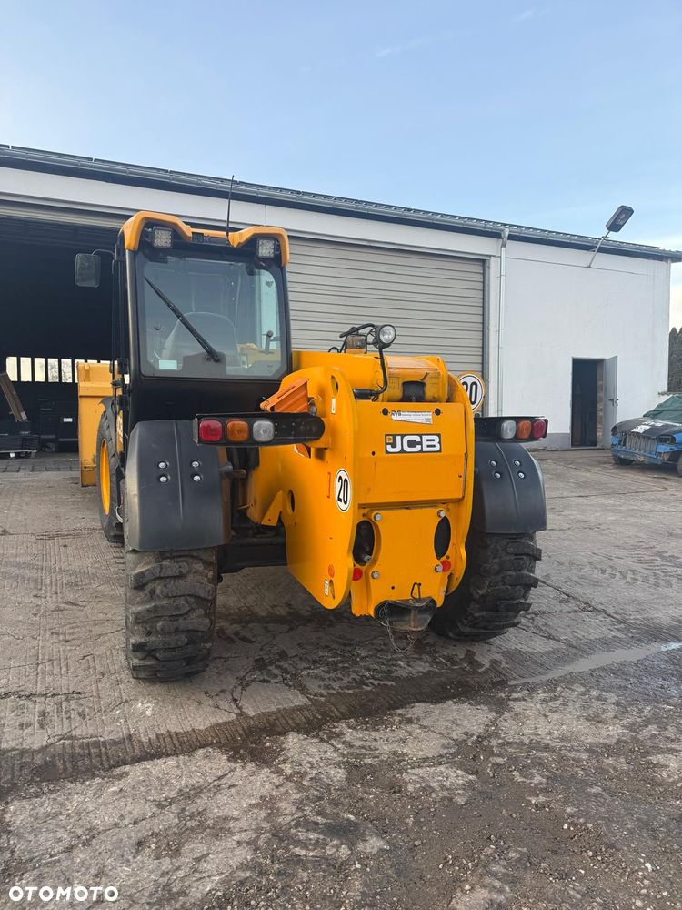 JCB 541/70 - 3