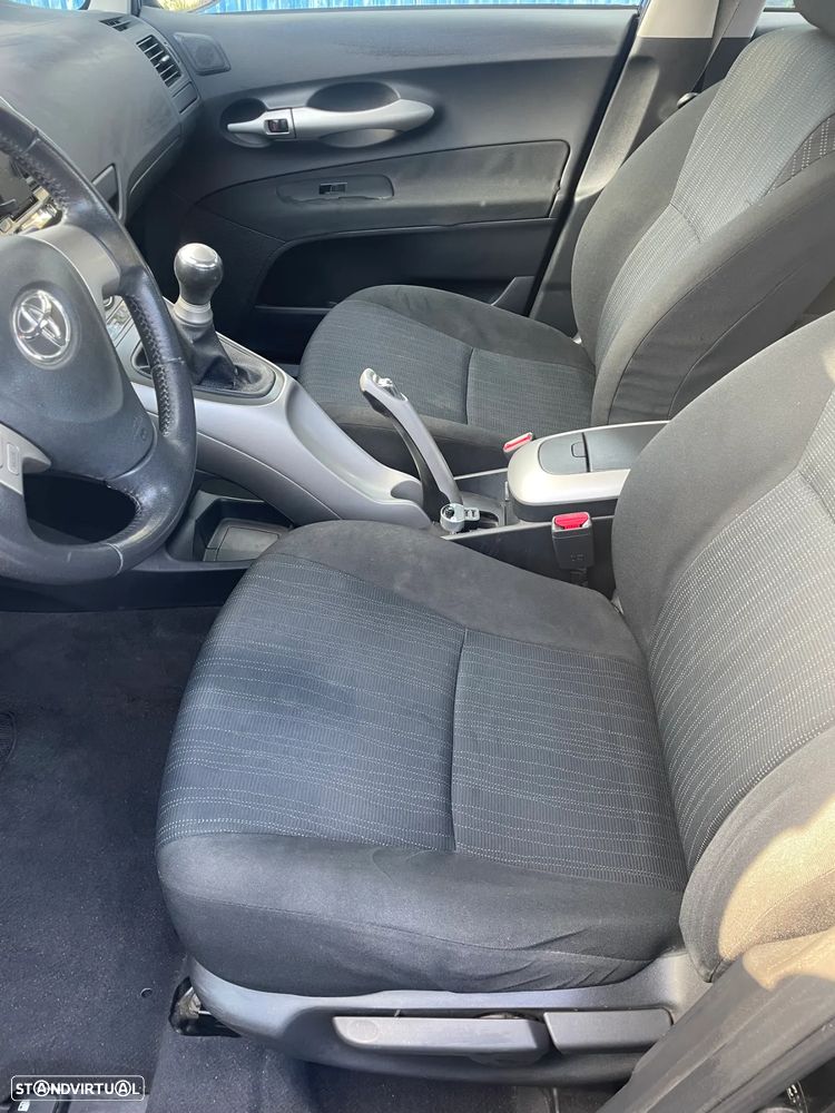 Toyota Auris 1.4 D-4D ACtive - 8