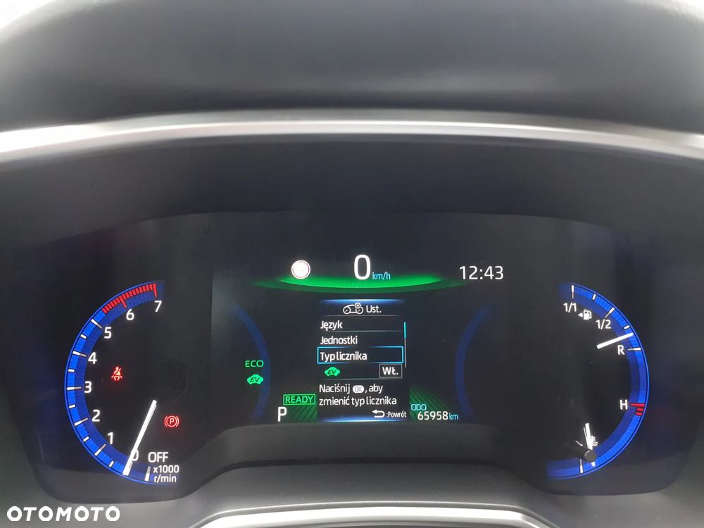 Toyota Corolla - 13