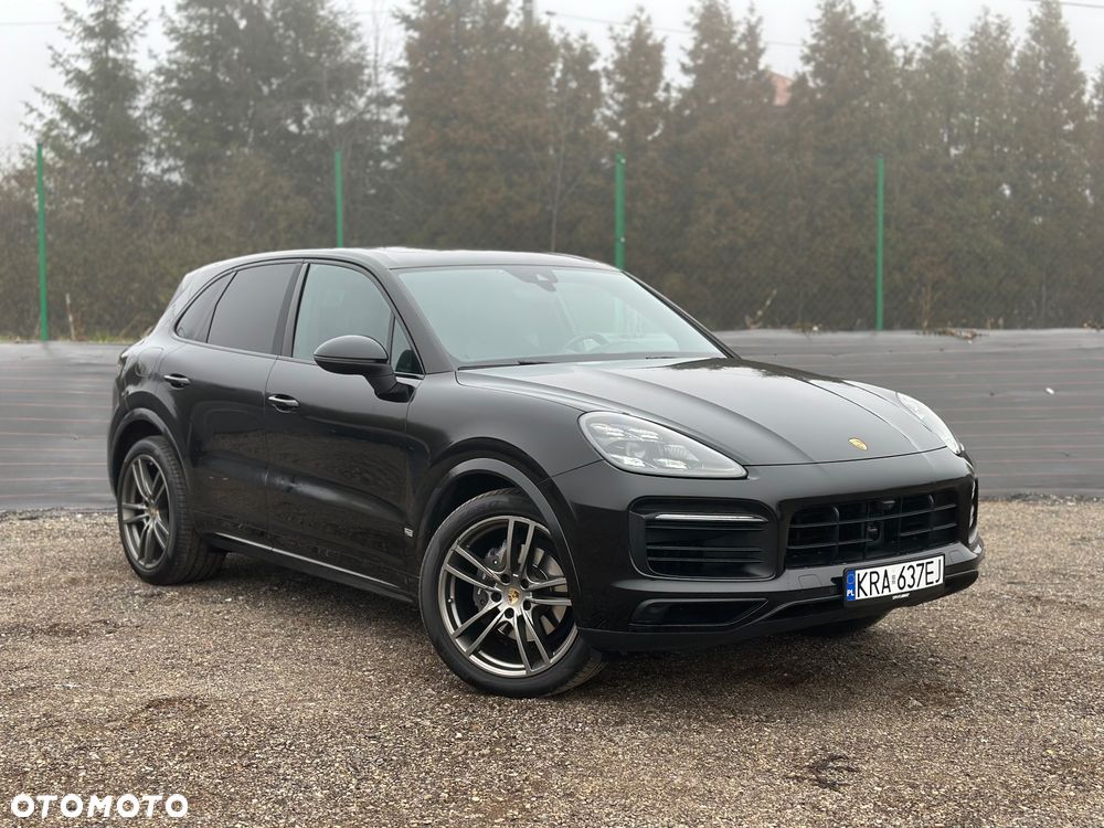 Porsche Cayenne - 2