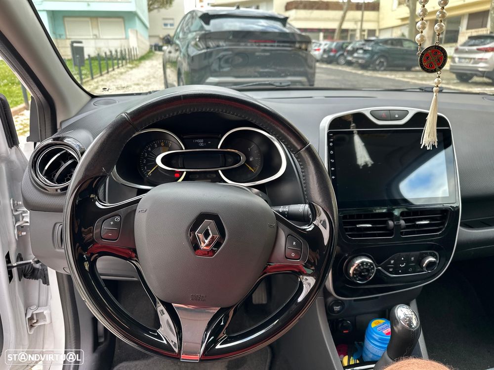 Renault Clio Sport Tourer 0.9 TCE Dynamique S - 11