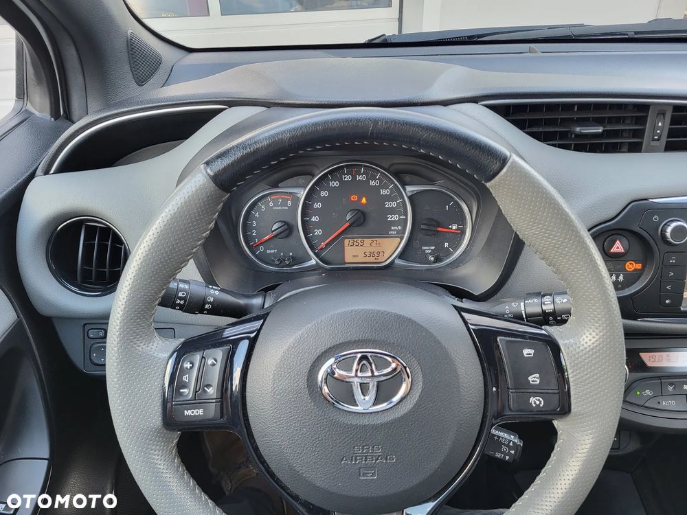 Toyota Yaris 1.33 Selection Pure - 13