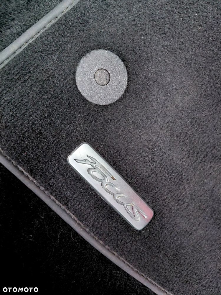 Ford Focus 1.0 EcoBoost Titanium - 25