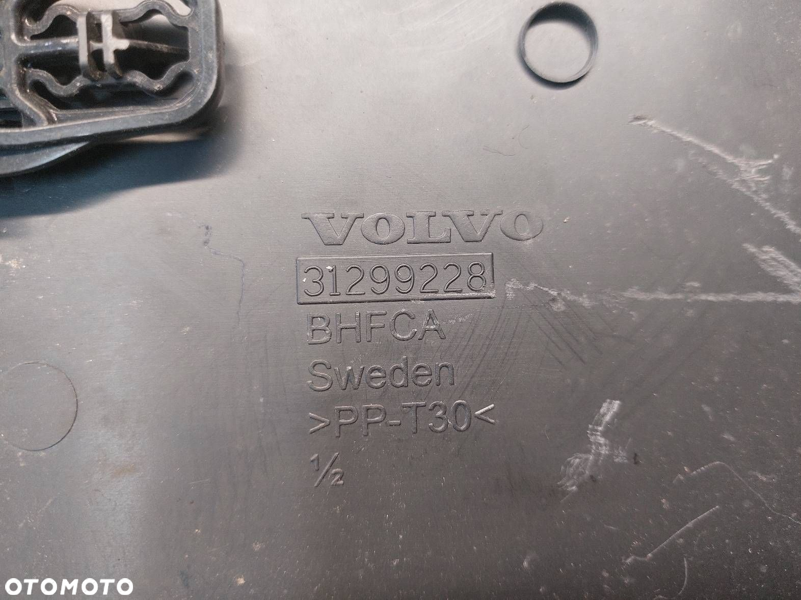 OSŁONA OBUDOWA POKRYWA AKUMULATORA VOLVO XC60 I 31299228 - 5