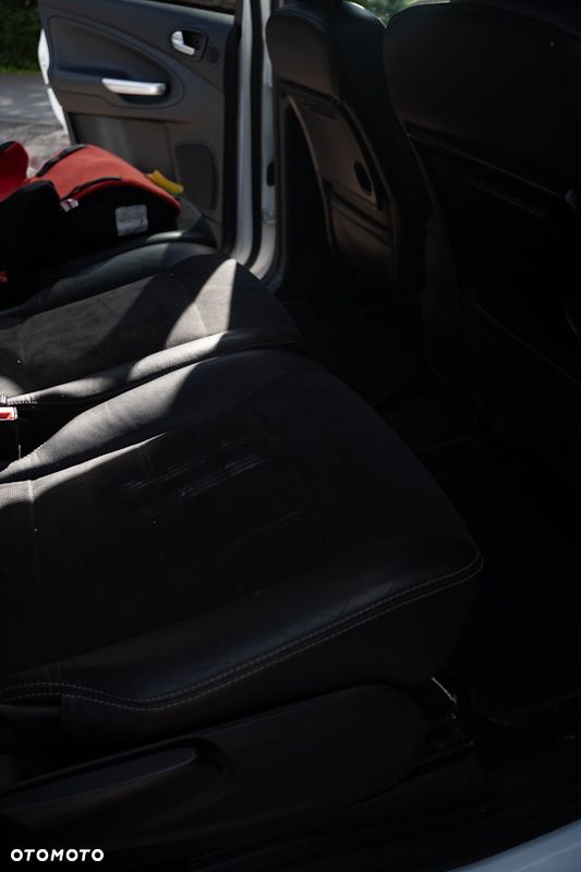 Ford S-Max 2.0 TDCi DPF Titanium - 10