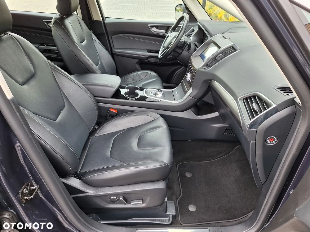 Ford S-Max 2.0 EcoBlue Titanium - 24