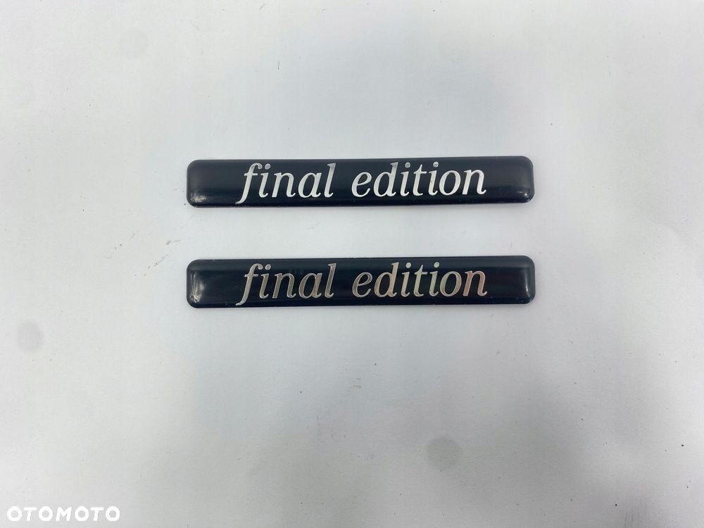EMBLEMAT ZBACZEK NAPIS FINAL EDITION LISTWA BOCZNA BŁOTNIKA MERCEDES W124