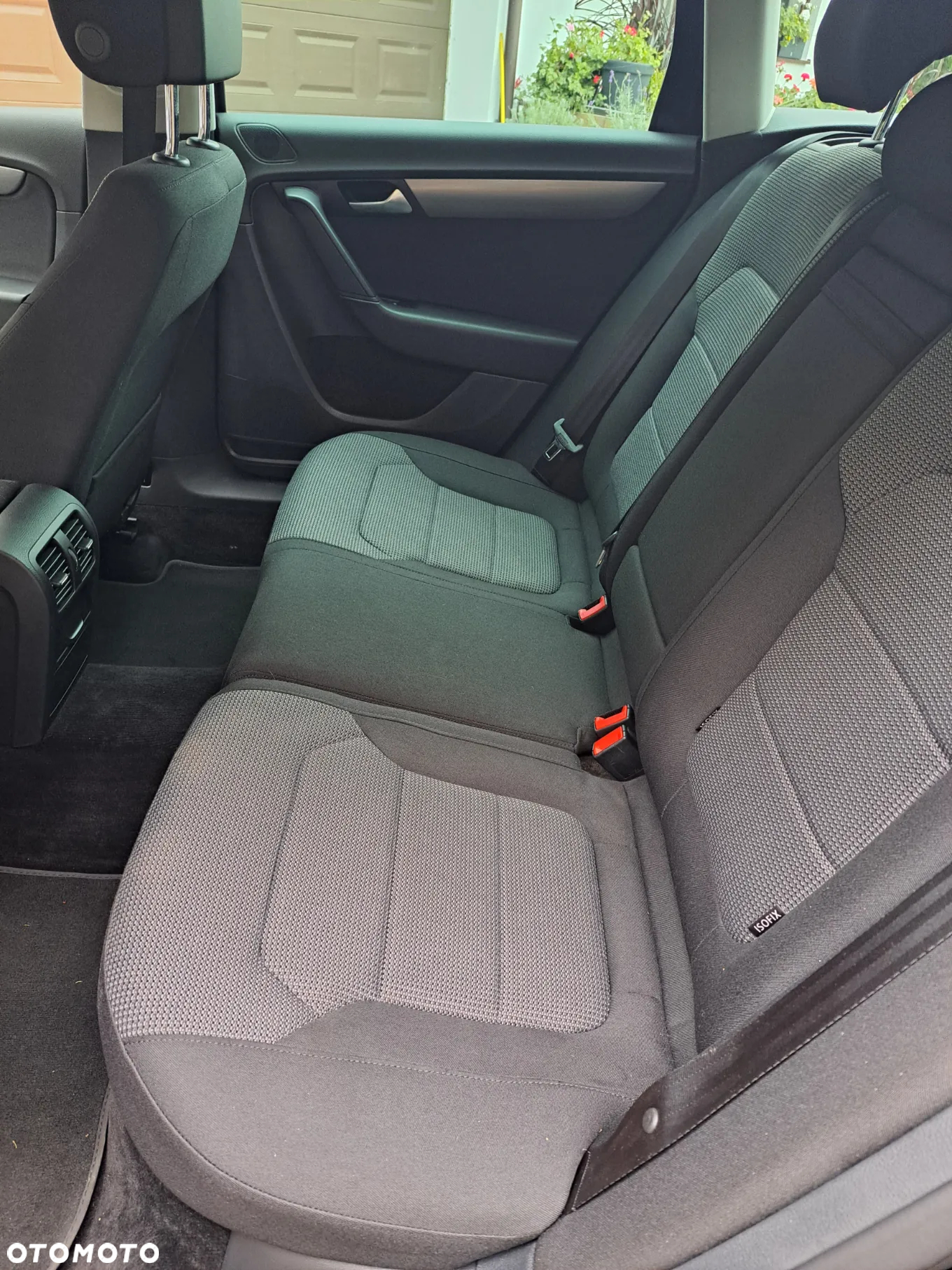 Volkswagen Passat Variant 2.0 Blue TDI SCR Comfortline - 9