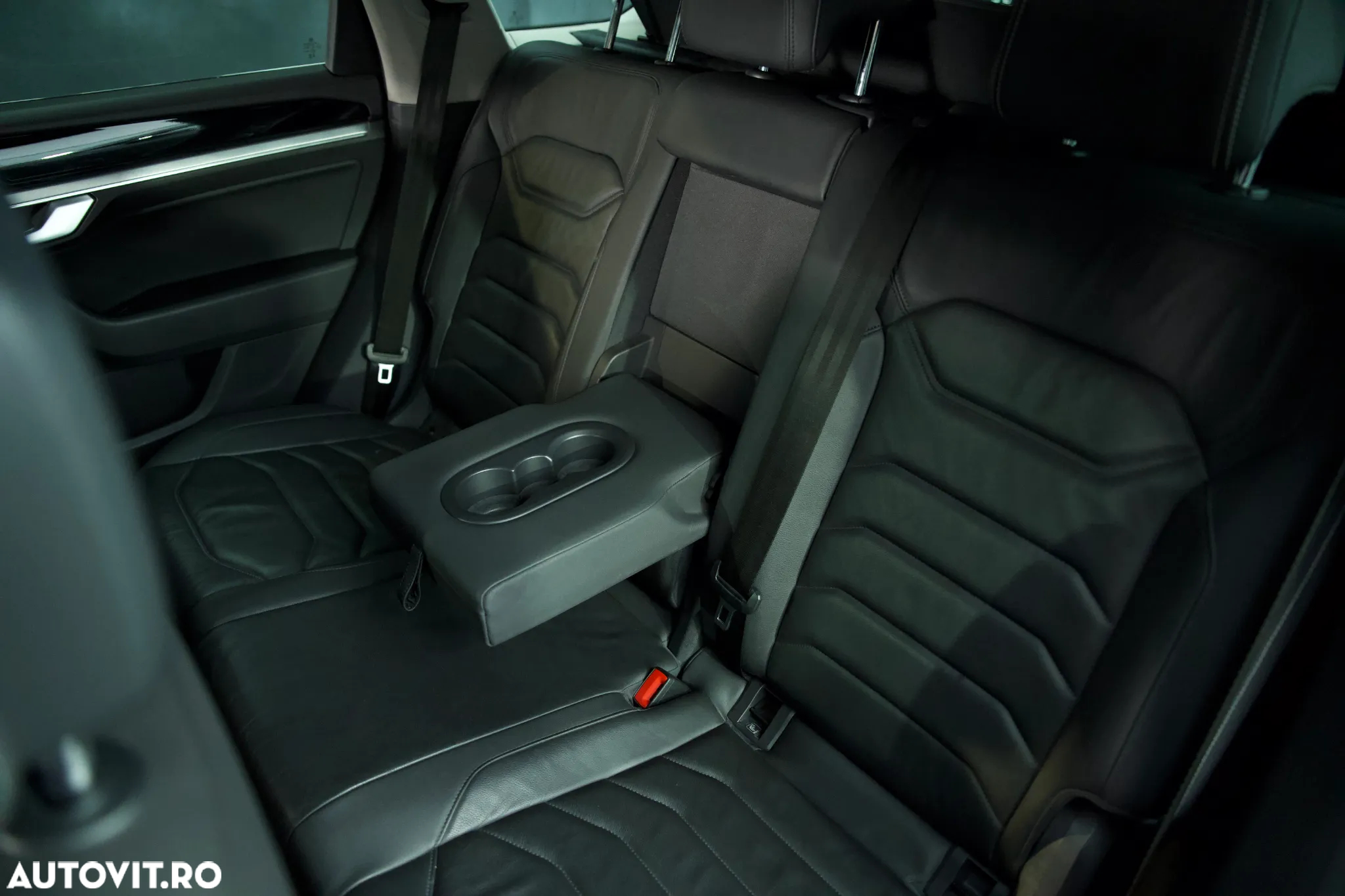Volkswagen Touareg - 16
